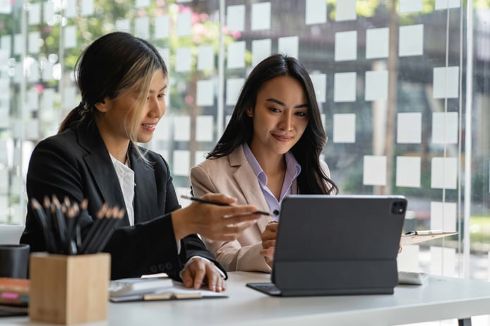 asian-business-women